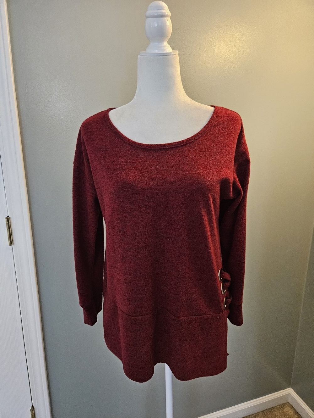 New York Laundry Women's Size Medium M Cozy Scoop Neck Red Tunic Sweater